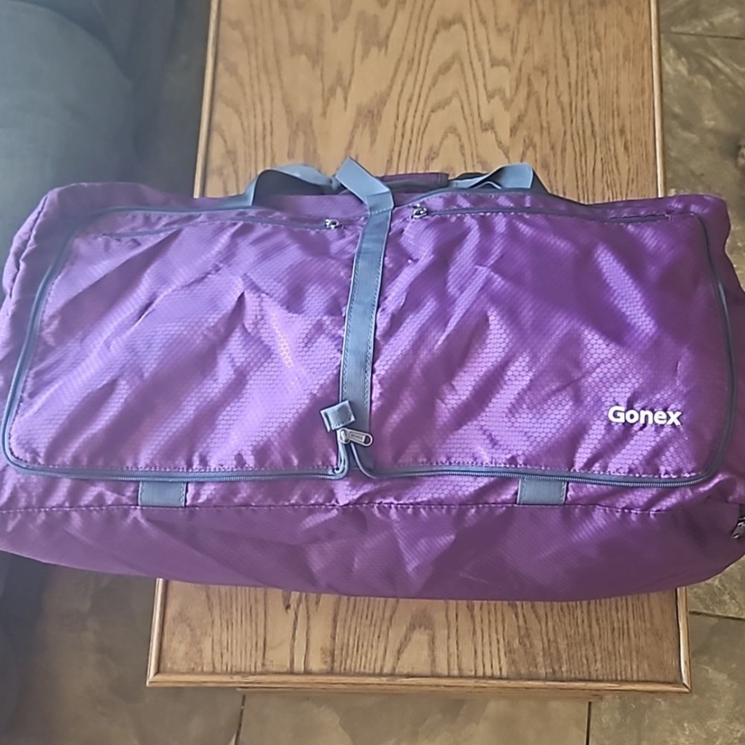 Gonex Large Lightweight Travel Duffle Bag Packable Weekender Camping Bag- Purple