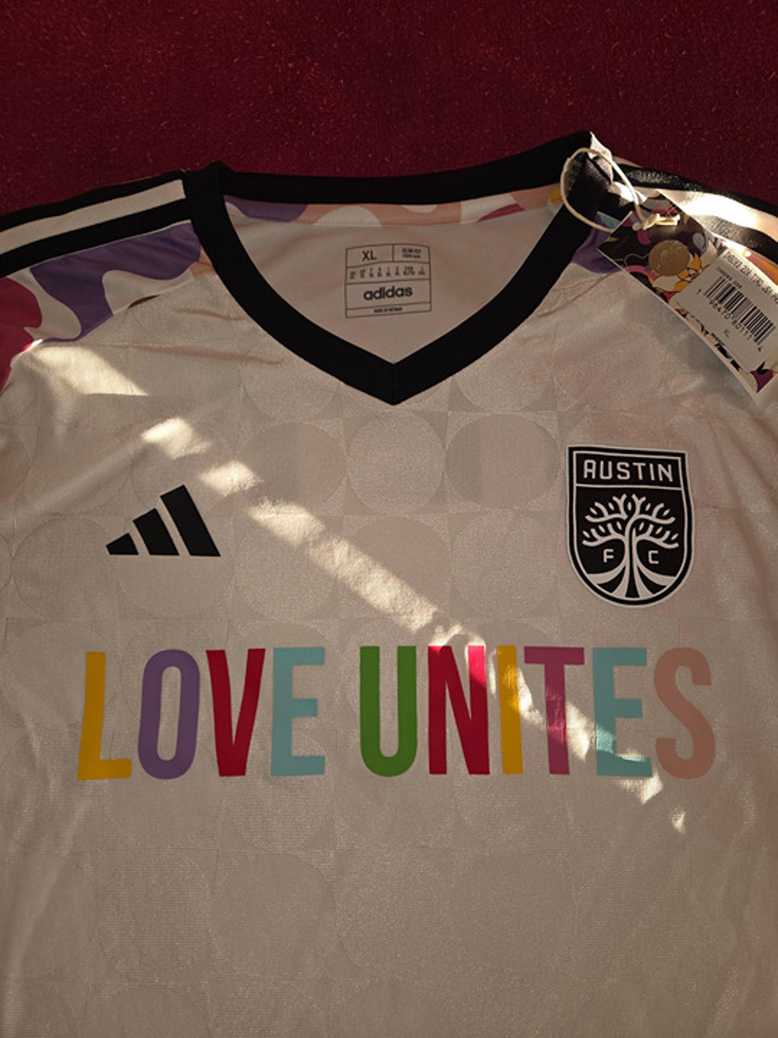 Austin FC Jersey 2023 Pride Love Unites Shirt MLS Adidas Mens XL