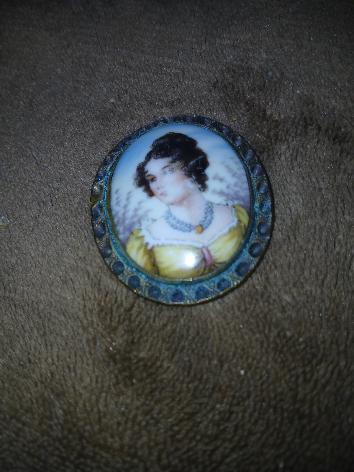 Vintage Czech. antique handpainted porcelain cameo brooch
