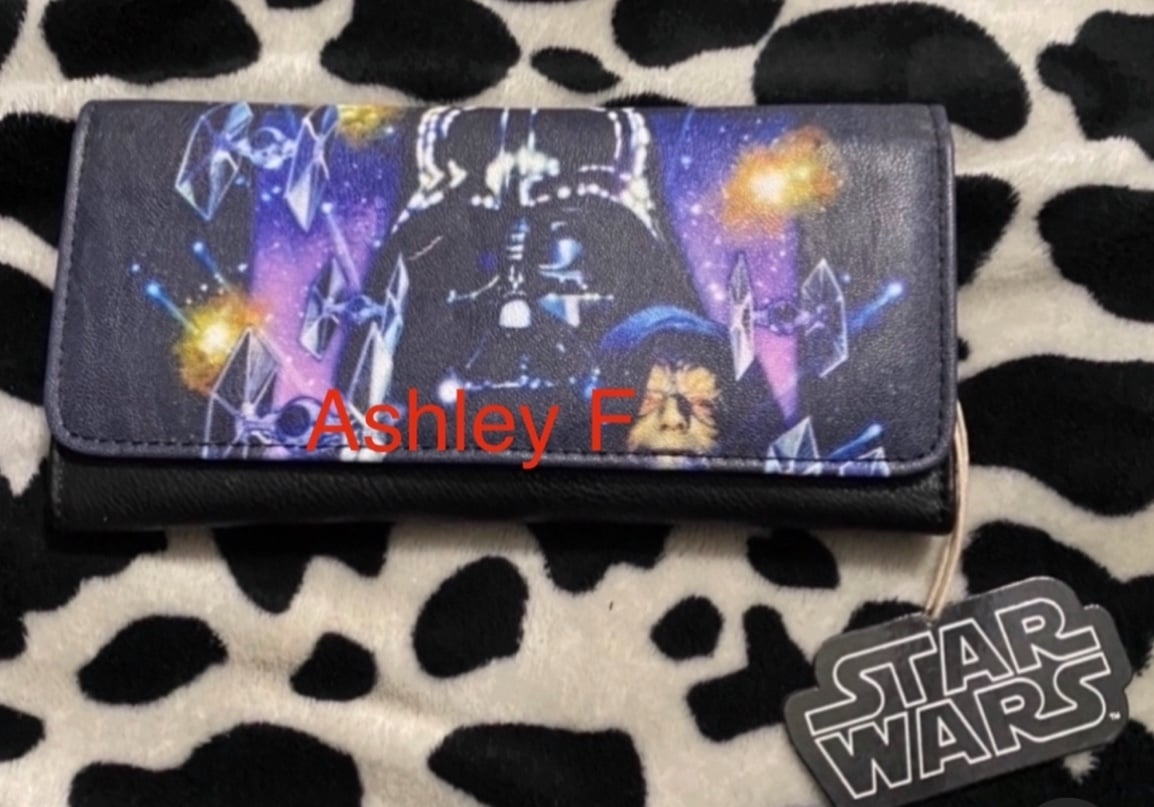 Vader Star Wars loungefly wallet heart logo