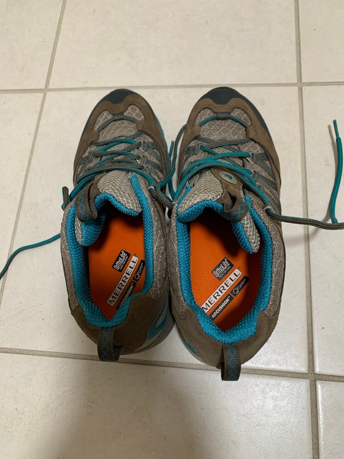 merrell hiking shoes women