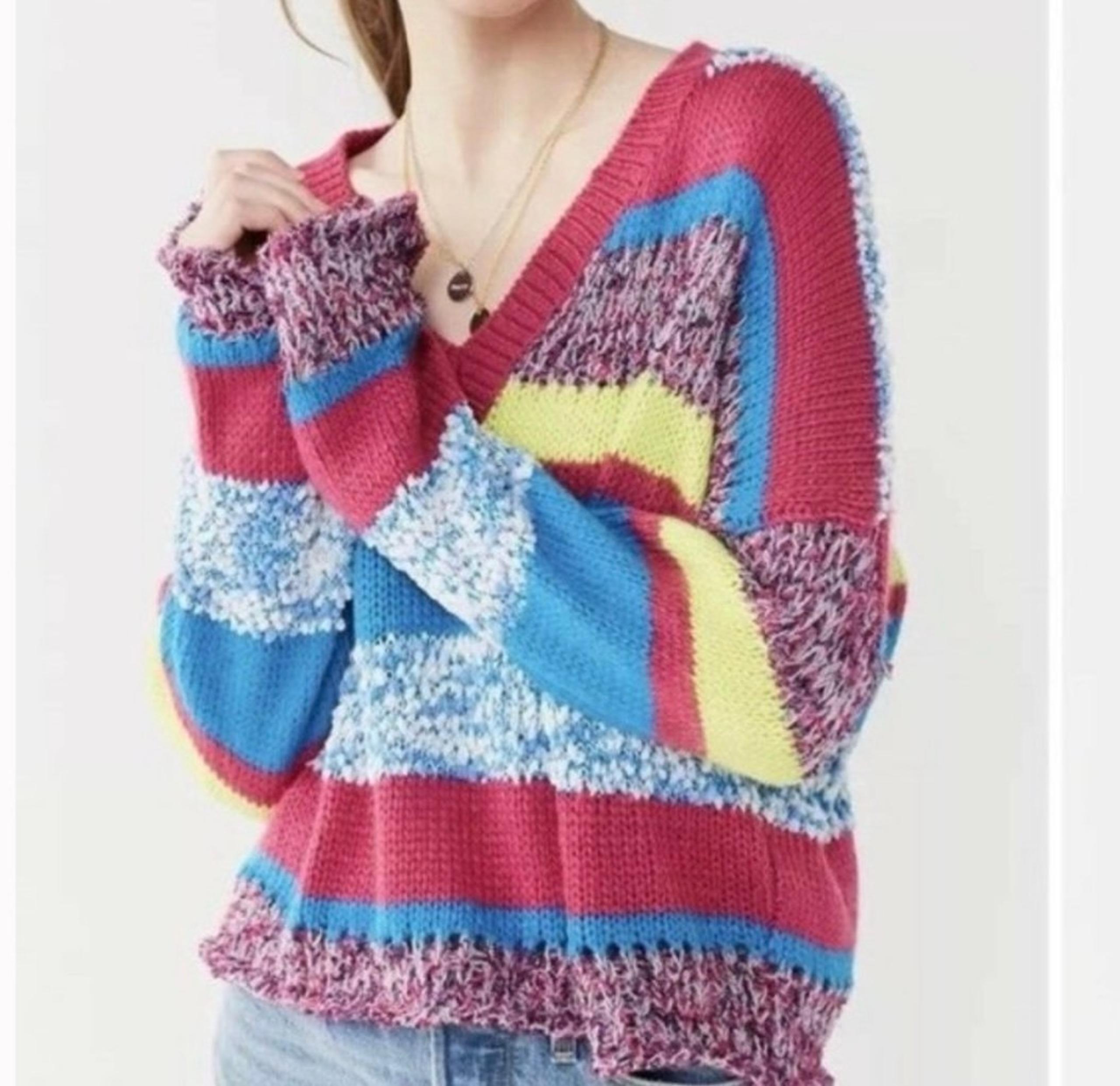 Urban Outfitters Oversized Colorful Knit Cropped V-neck Sweater XS
