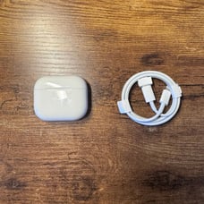 Apple AirPods ( 3rd Generation) with Lightning Case