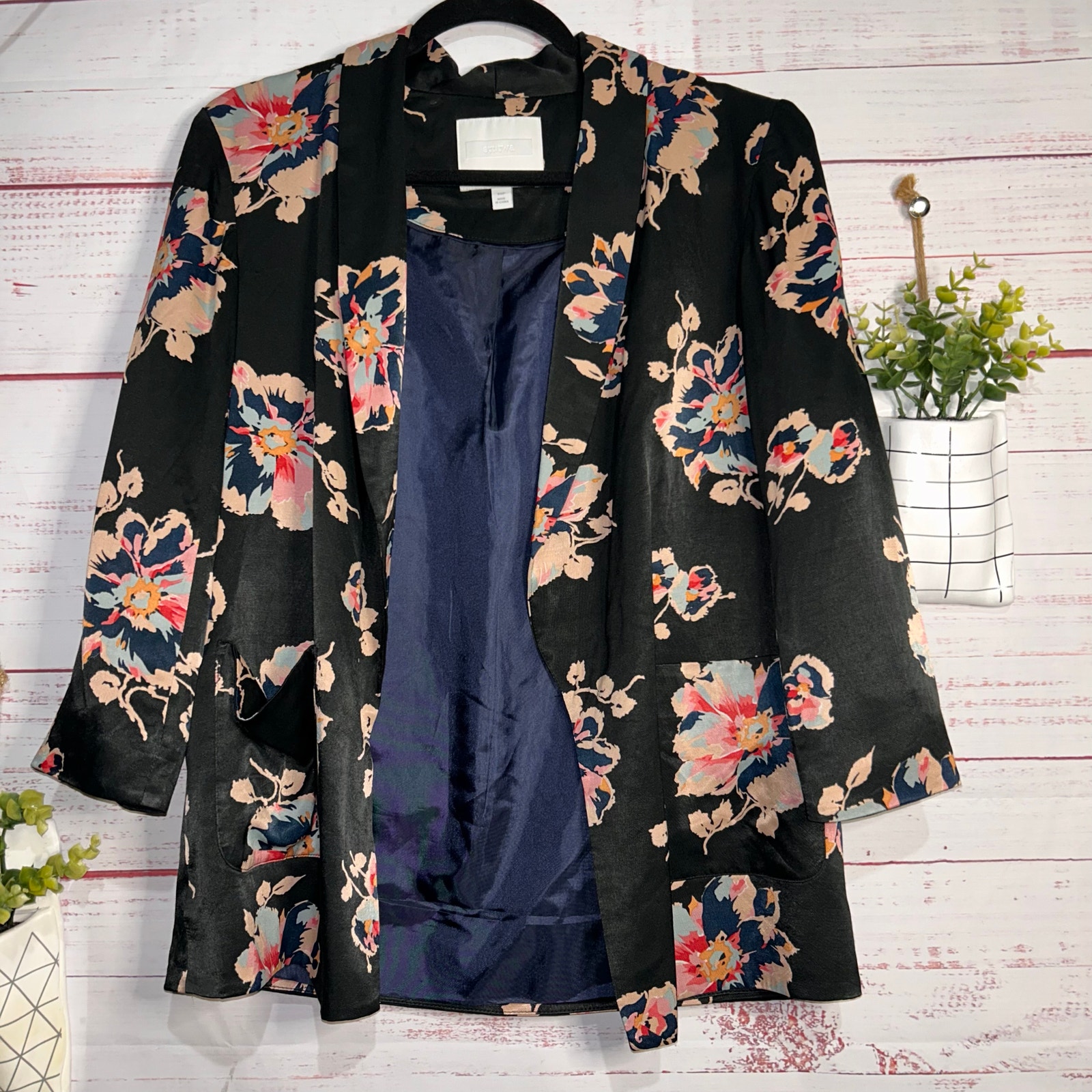 NWOT Anthropologie Ett:Twa Black & Floral Silky Feel Blazer Size XS