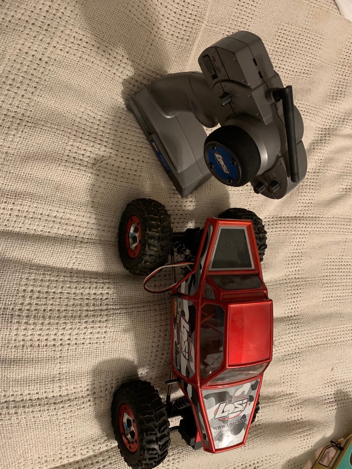 Losi 1/18 night crawler