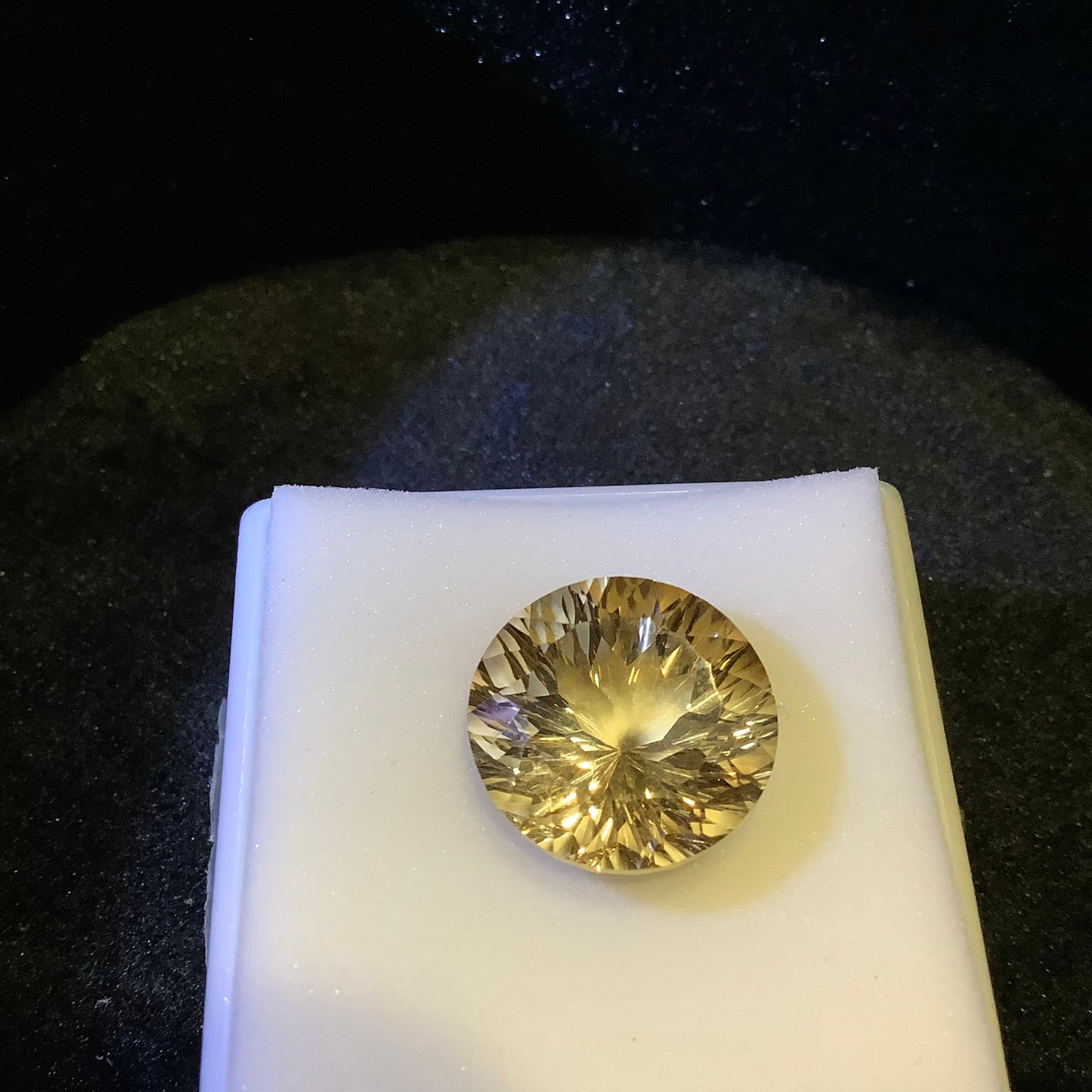 10.35 carat 14 mm Whiskey Topaz Gemstone