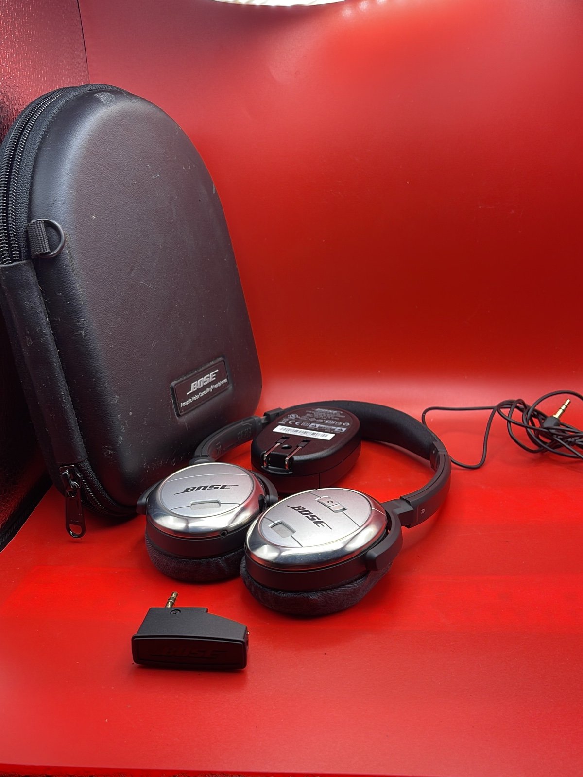 Bose Quit Comfort 3 headphones