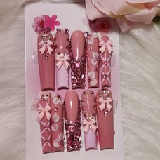 Press on nails