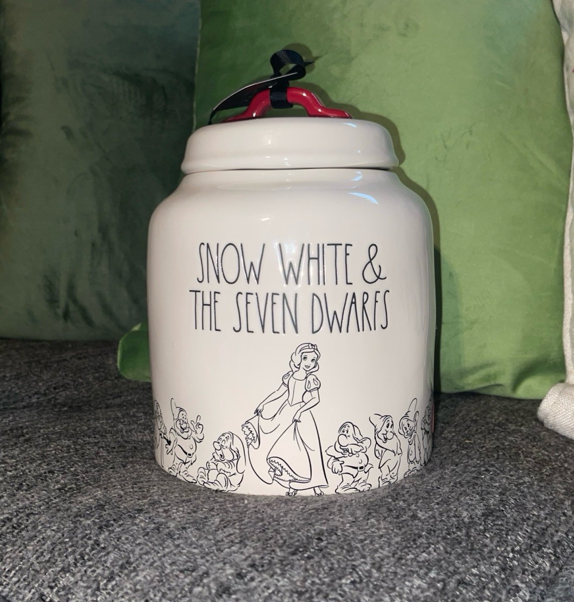 Rae Dunn Snow White & 7 Dwares Canister