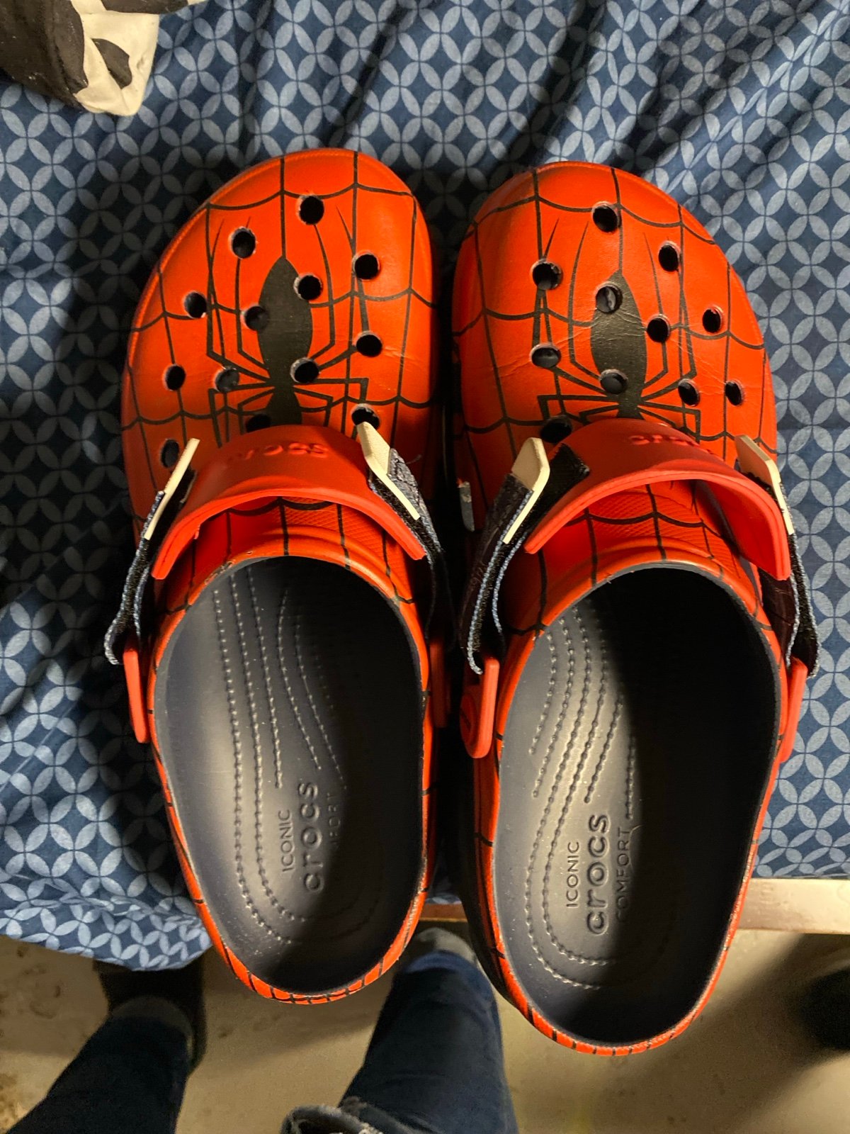 Spider-Man Crocs (no charms size 11 mens)