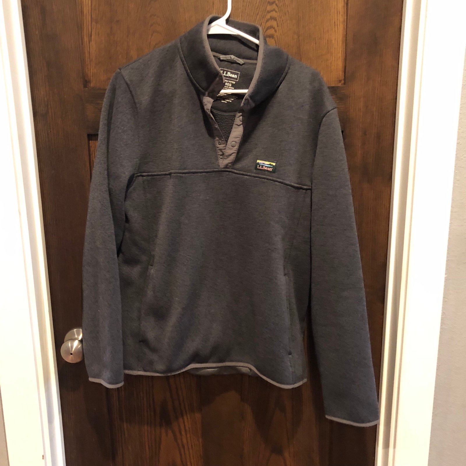 LL Bean Sweater Large Gray 1/4 Snap Slightly Fitted Pullover Better Sweater