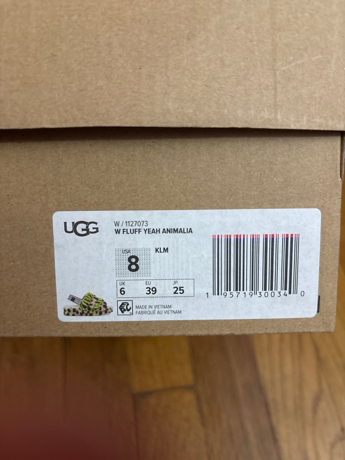 UGG Slides