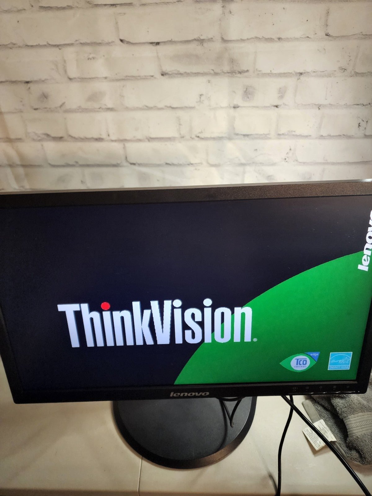 Lenovo ThinkVision LT2323p 23 LED LCD monitor