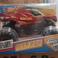 Mattel Hot Wheels Monster Jam 2010 IRON MAN 1:24 Scale Die Cast Truck