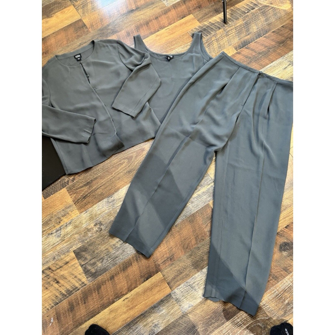 EILEEN FISHER 100% SILK SMOKEY Grey JACKET, Tank AND PANT SUIT SIZE S