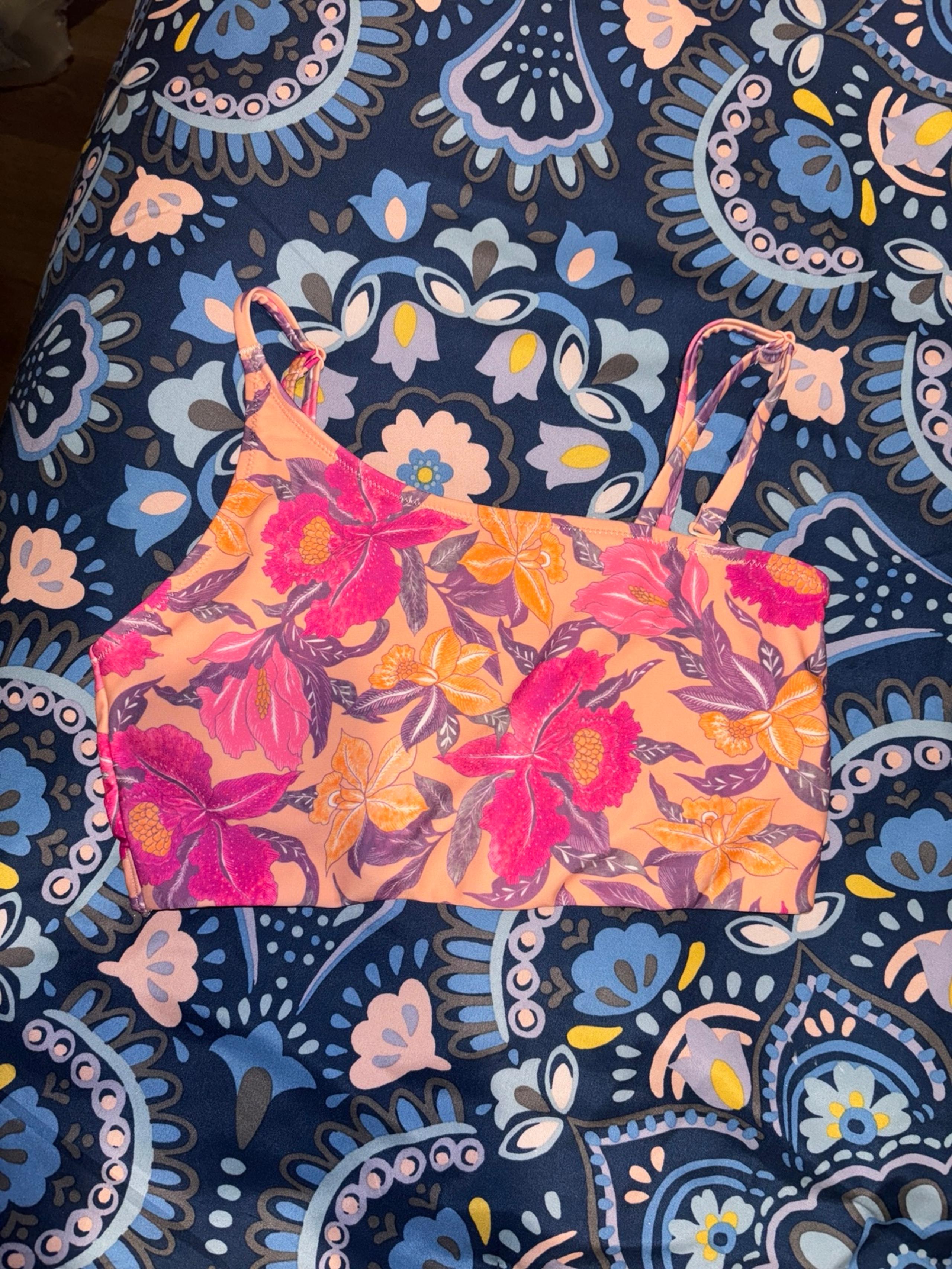 Old navy bikini top sz M