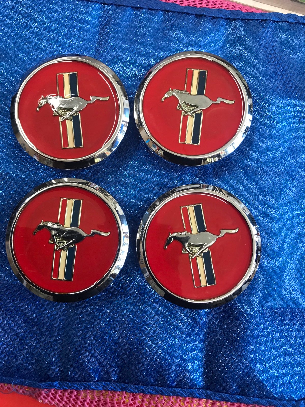 4 Mustang Center cap Emblems 68mm Set of 4