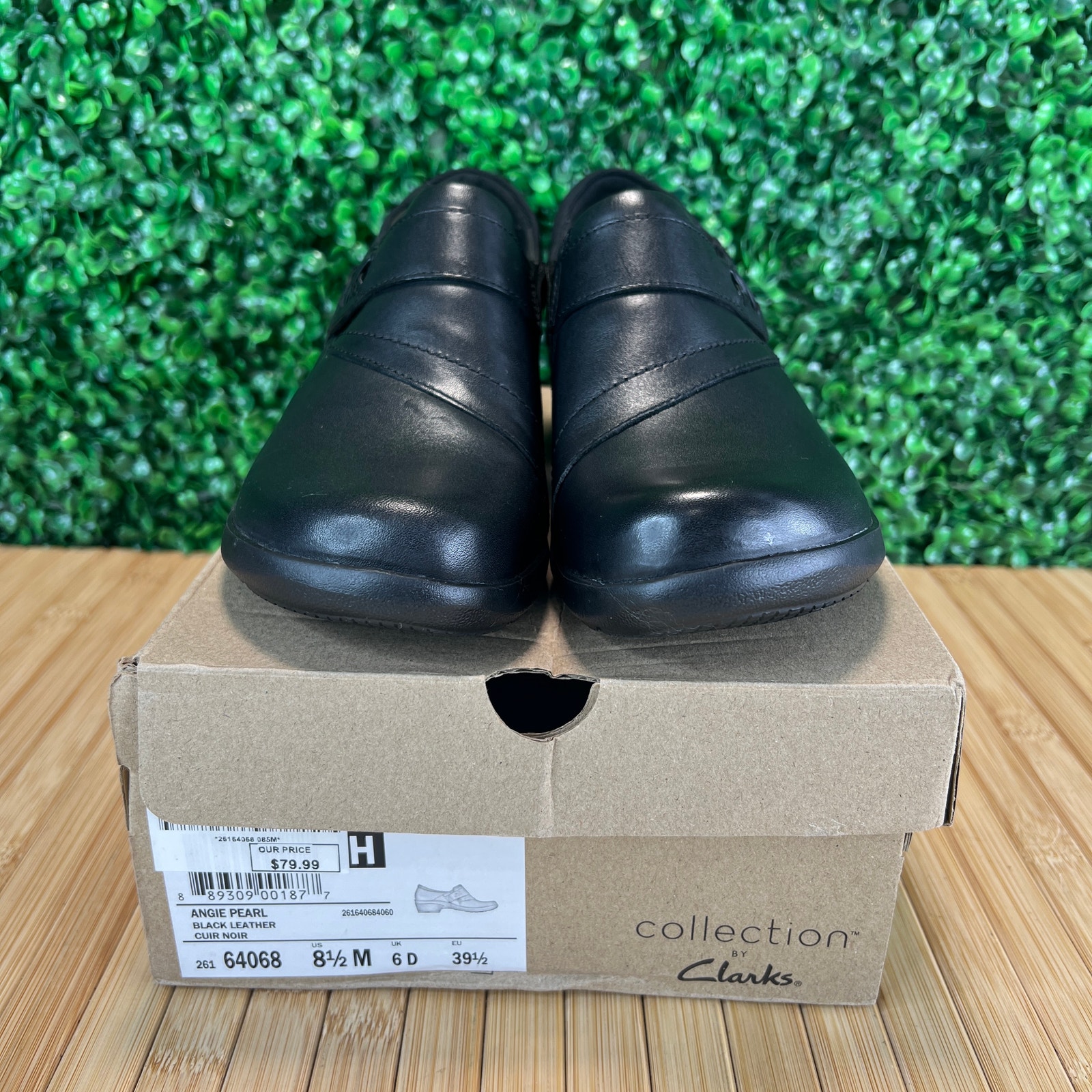NIB Clarks Angie Pearl Loafers Women's Size 8.5 Black Leather Slip On Shoes