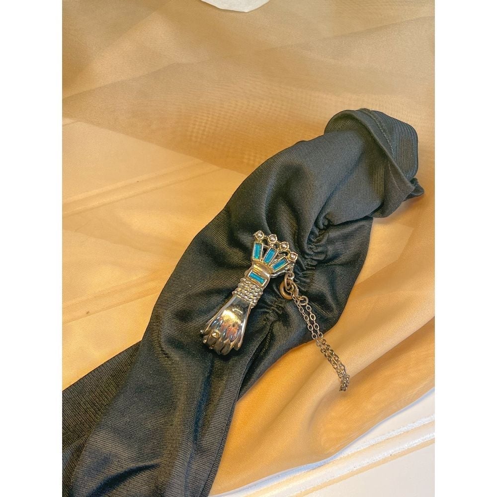 Antique Lady Hand Shaped Glove Holder