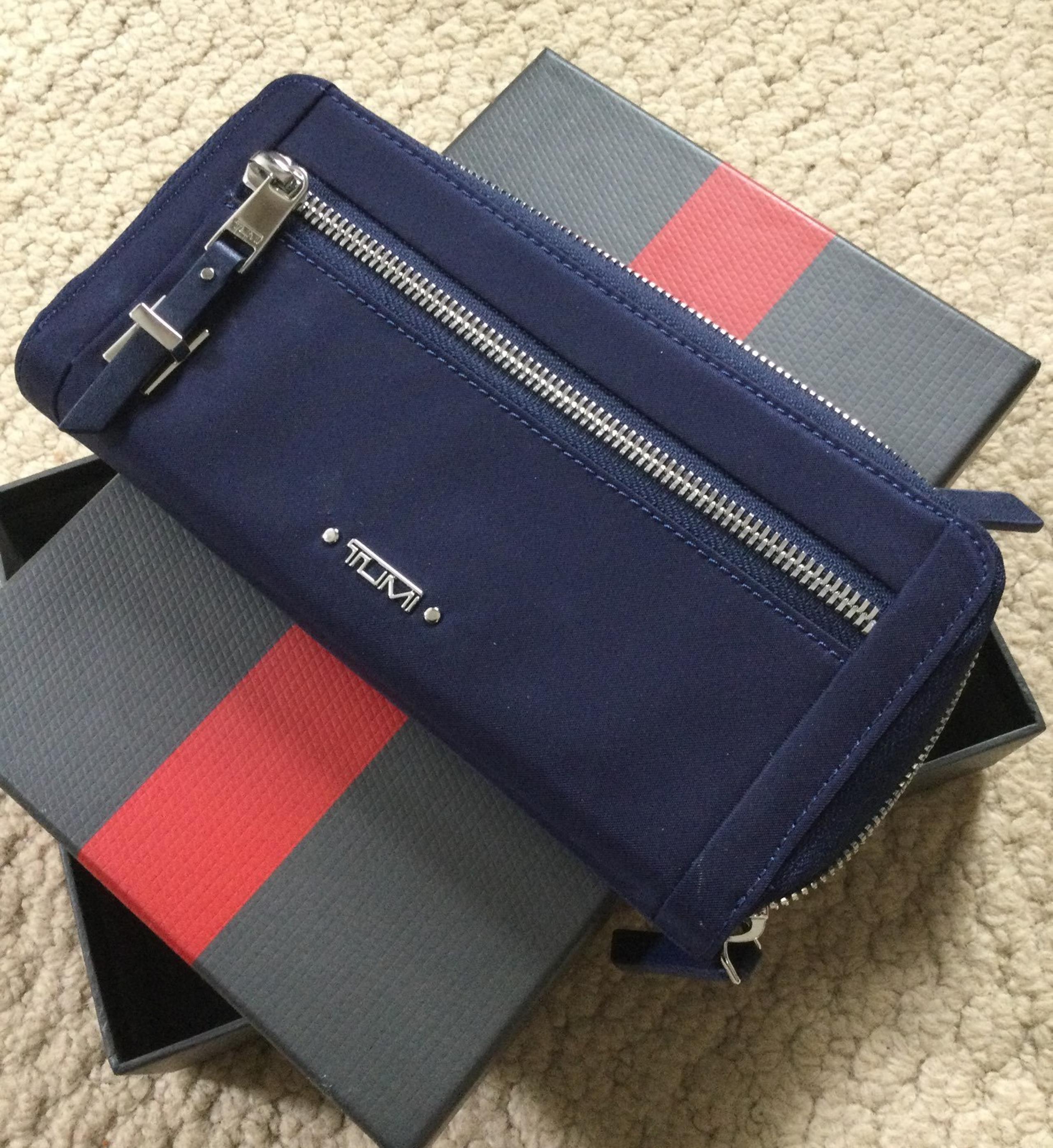 TUMI Women's Wallet