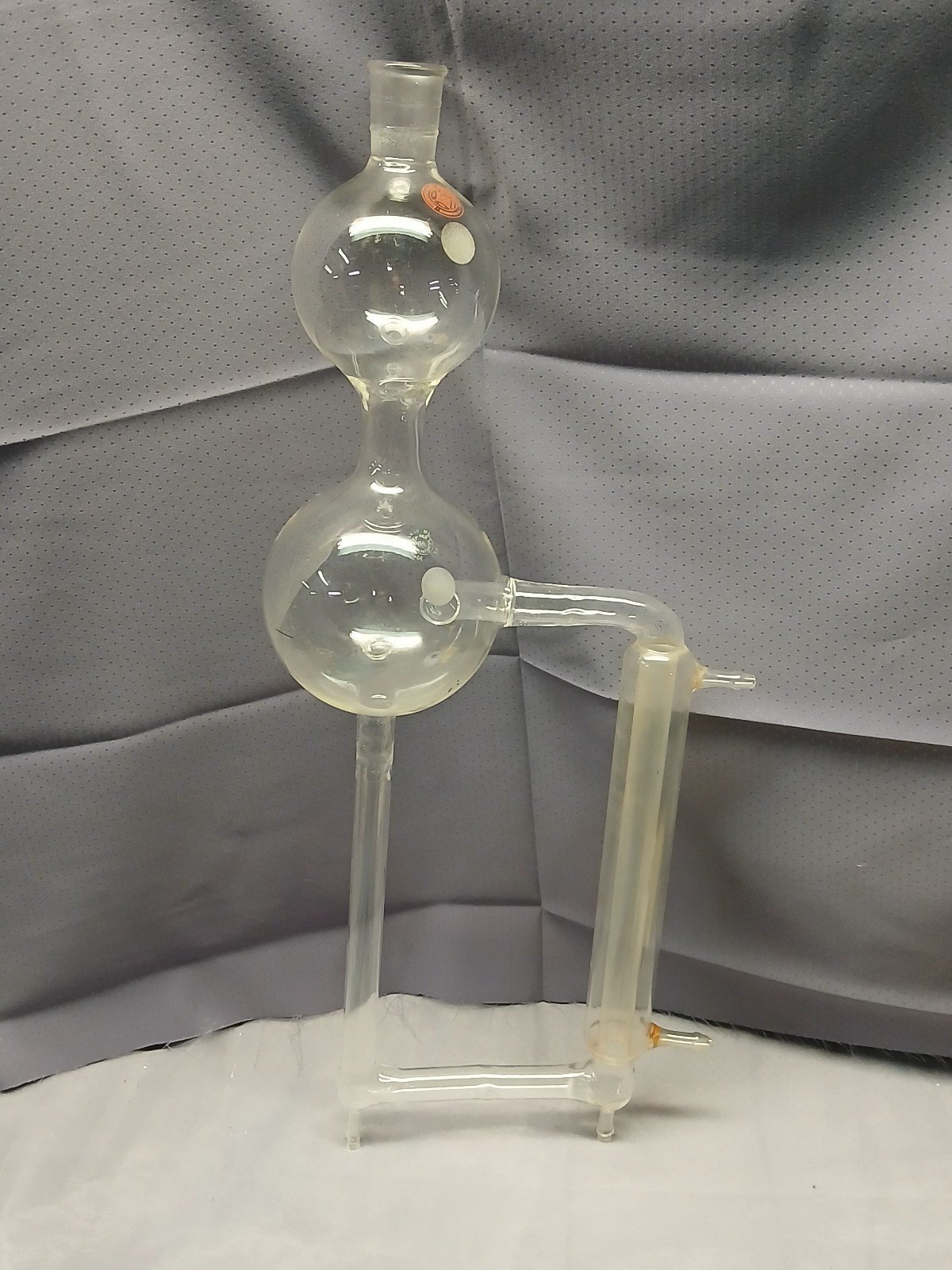 Vintage Scientific Glass Apparatus Pyrex - Distillation with Receiver ?