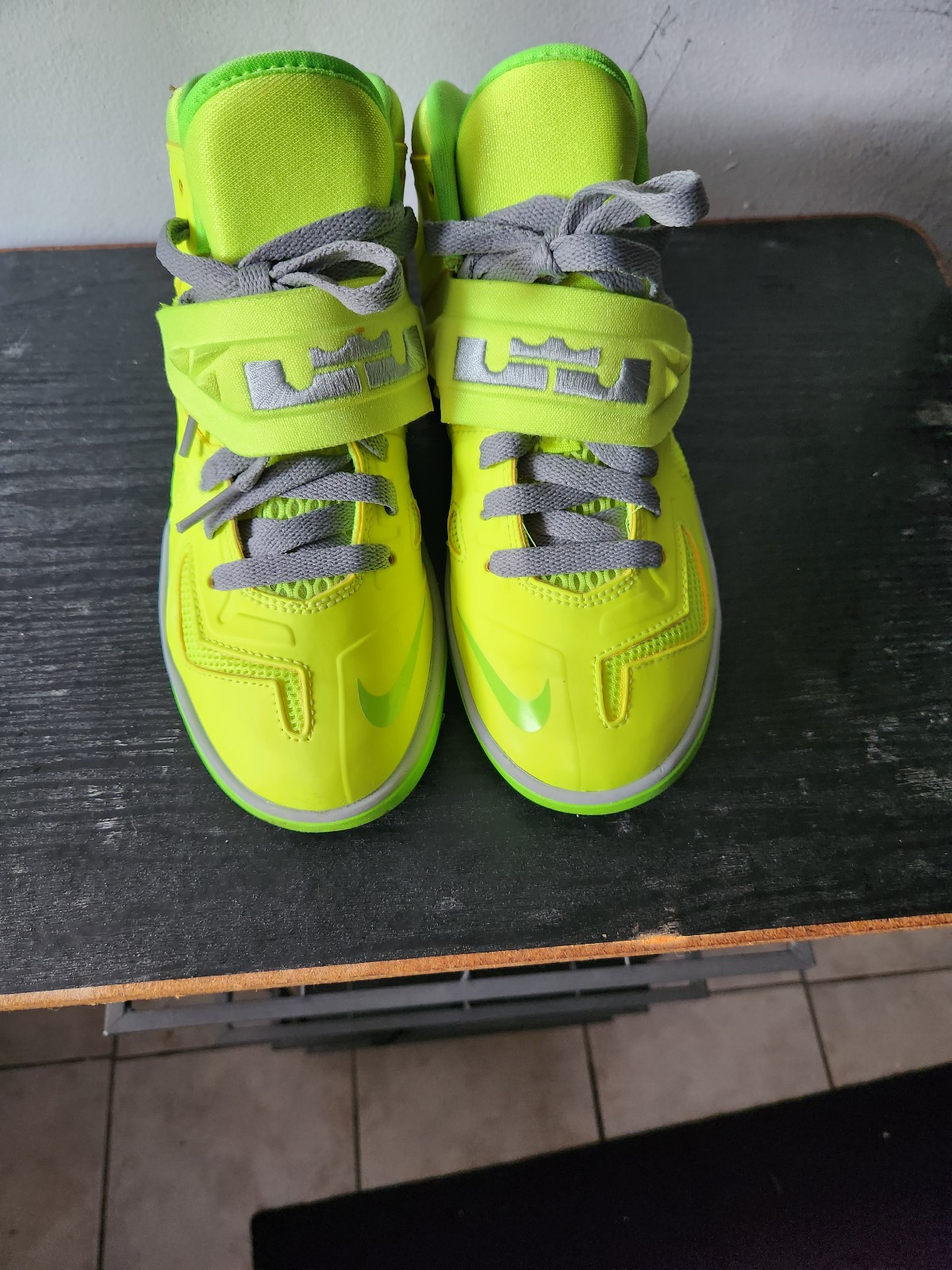 Nike soldier volt electric green