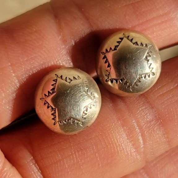 Lovely Native American handmade 925 sterling silver button concho six-point star