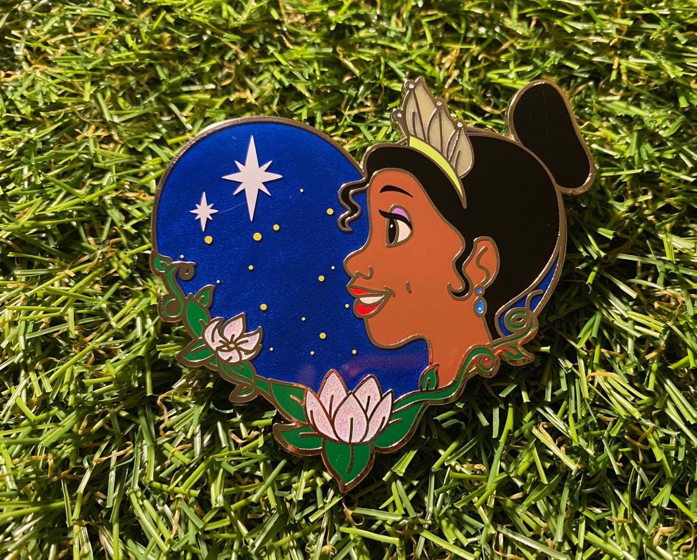 Tiana Heart Series Fantasy Pin