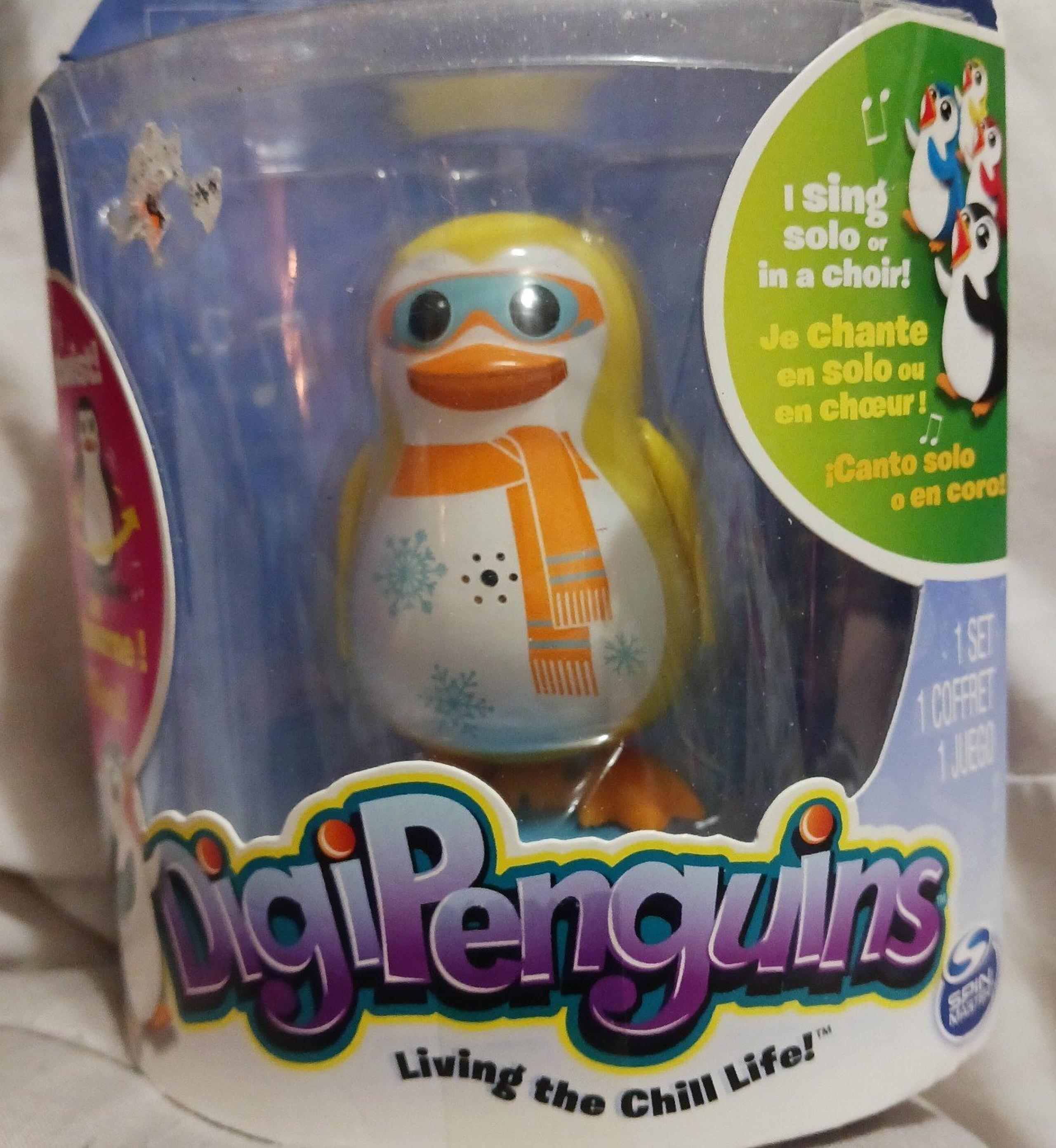 DigiPenguins Yellow Digi Penguins Interactive Toy Series 1 SEALED