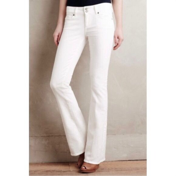 Paige Hidden Hills Flare White jeans style 0196008 OWHT size 31