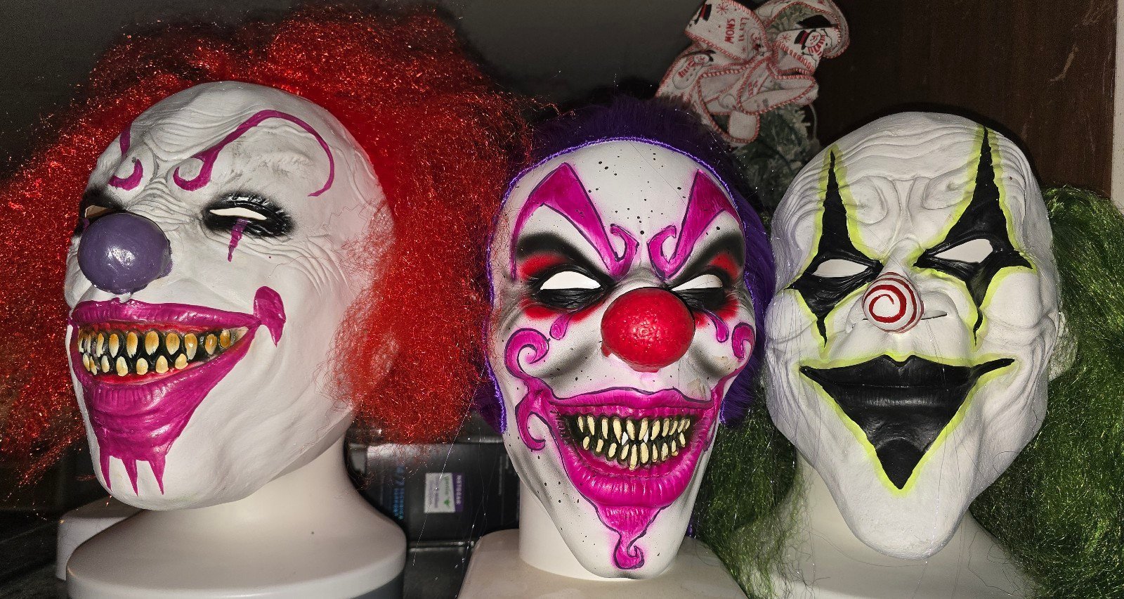 3 clown mask (click 2 times on pictures to see in full)