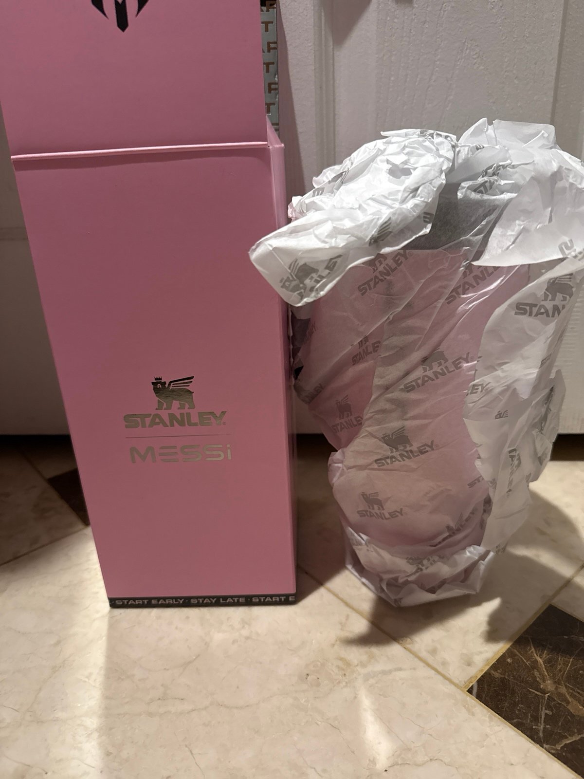 ‼️NEW‼️THE MESSI X STANLEY QUENCHER PROTOUR FLIP STRAW TUMBLER 40 OZ COLLECTIBLE