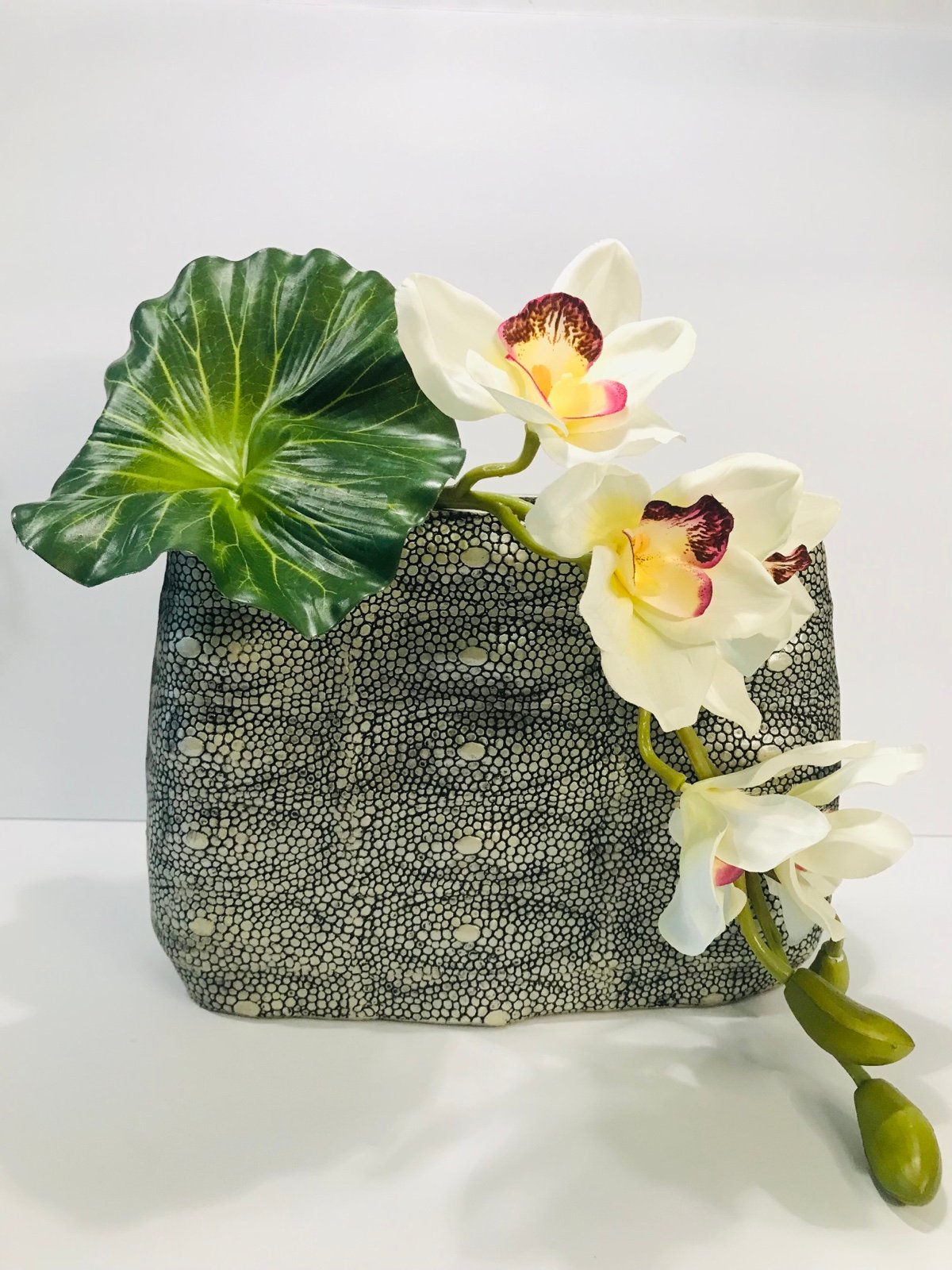 Decorative Ceramic Vase Black & Silver 9.5” tall-13” Wide. Beautiful and unique