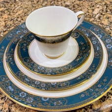 Royal Doulton dinner plate, salad plate, teacup & saucer New. Never used.