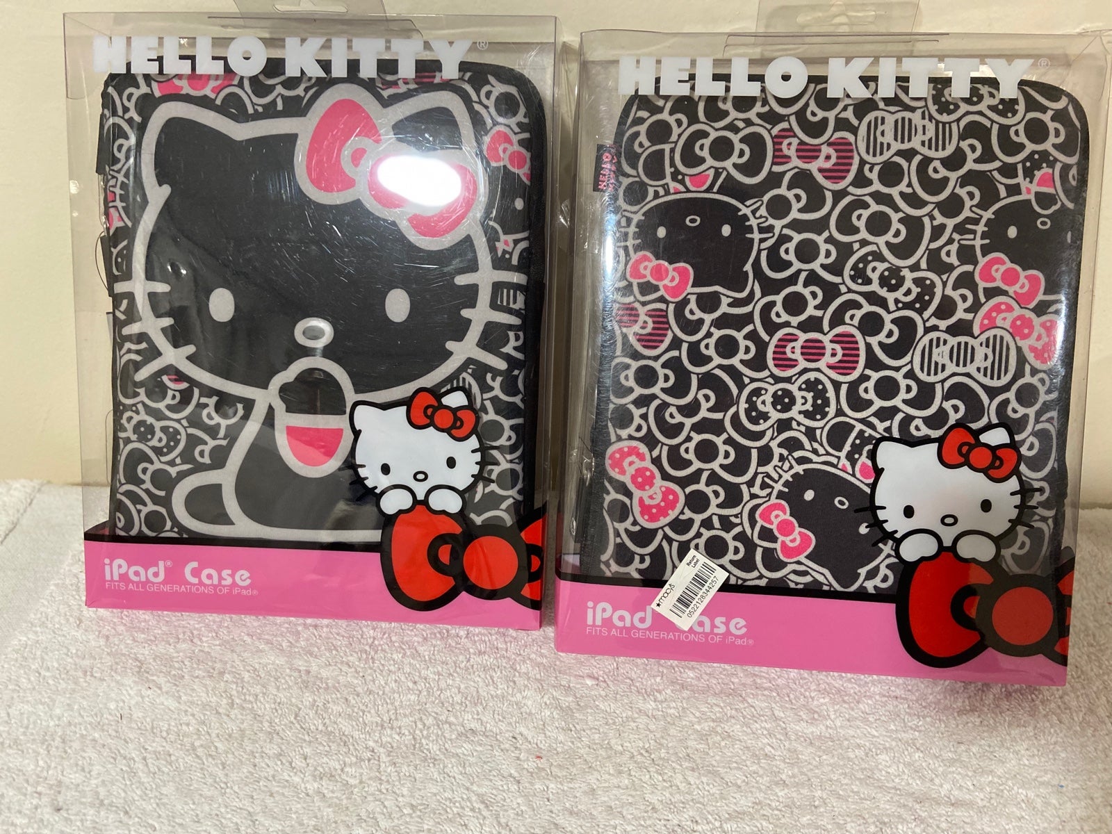 I-pad Hello Kitty Case , Fits all Generations of I-Pad