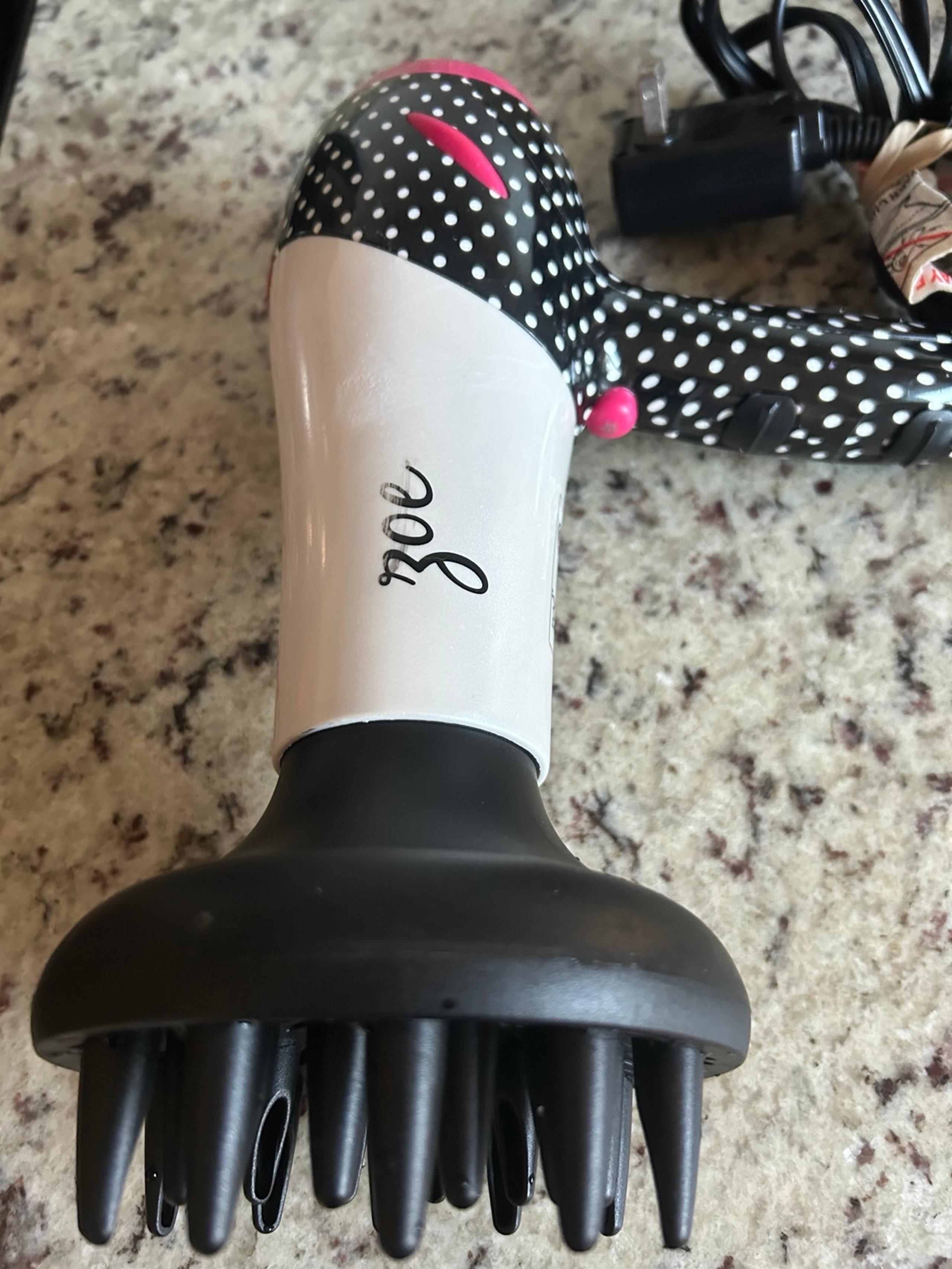 Zoe Hair Diffuser adaptable and blow Dryer