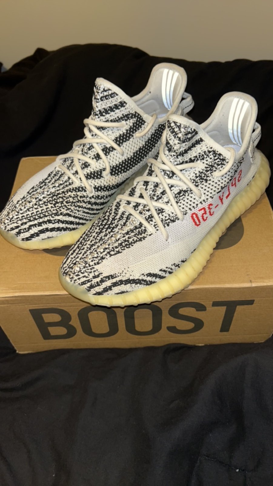 Yeezy Adidas Boost 350 V2 Zebra