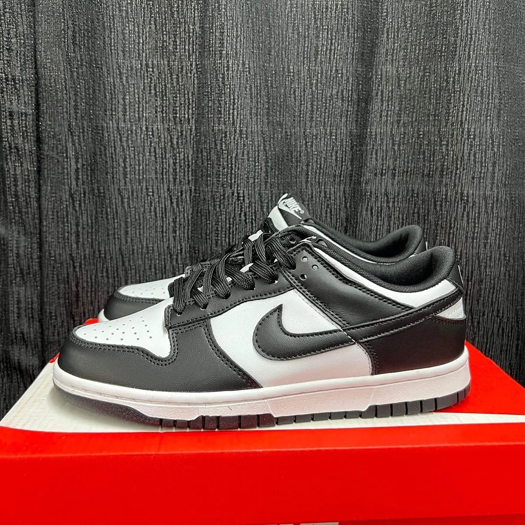 Nike Dunk Low Baskets Retro White Black Panda women 7.5