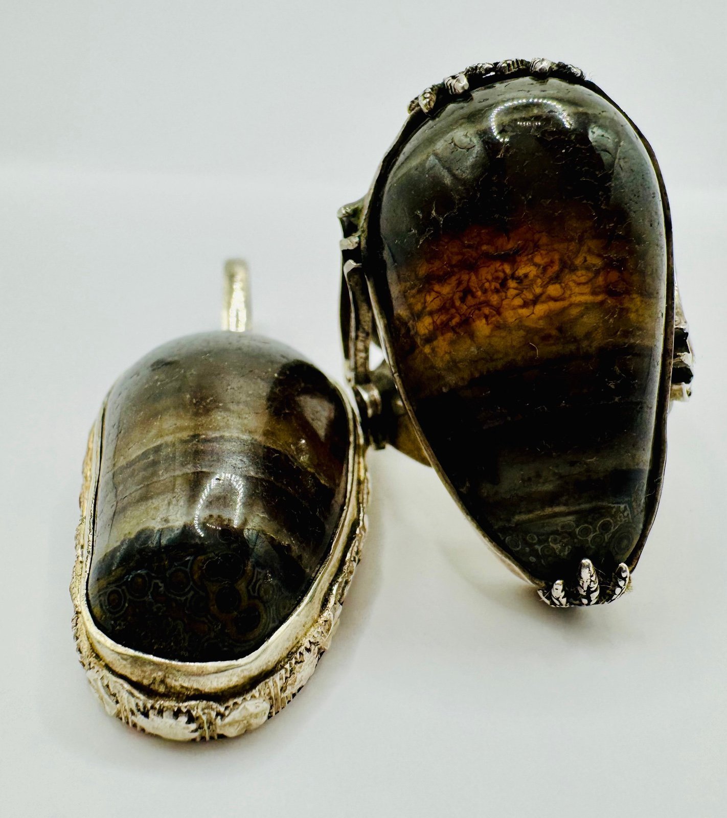 Ring Tibetan agate عقيق التبت اليماني النادر