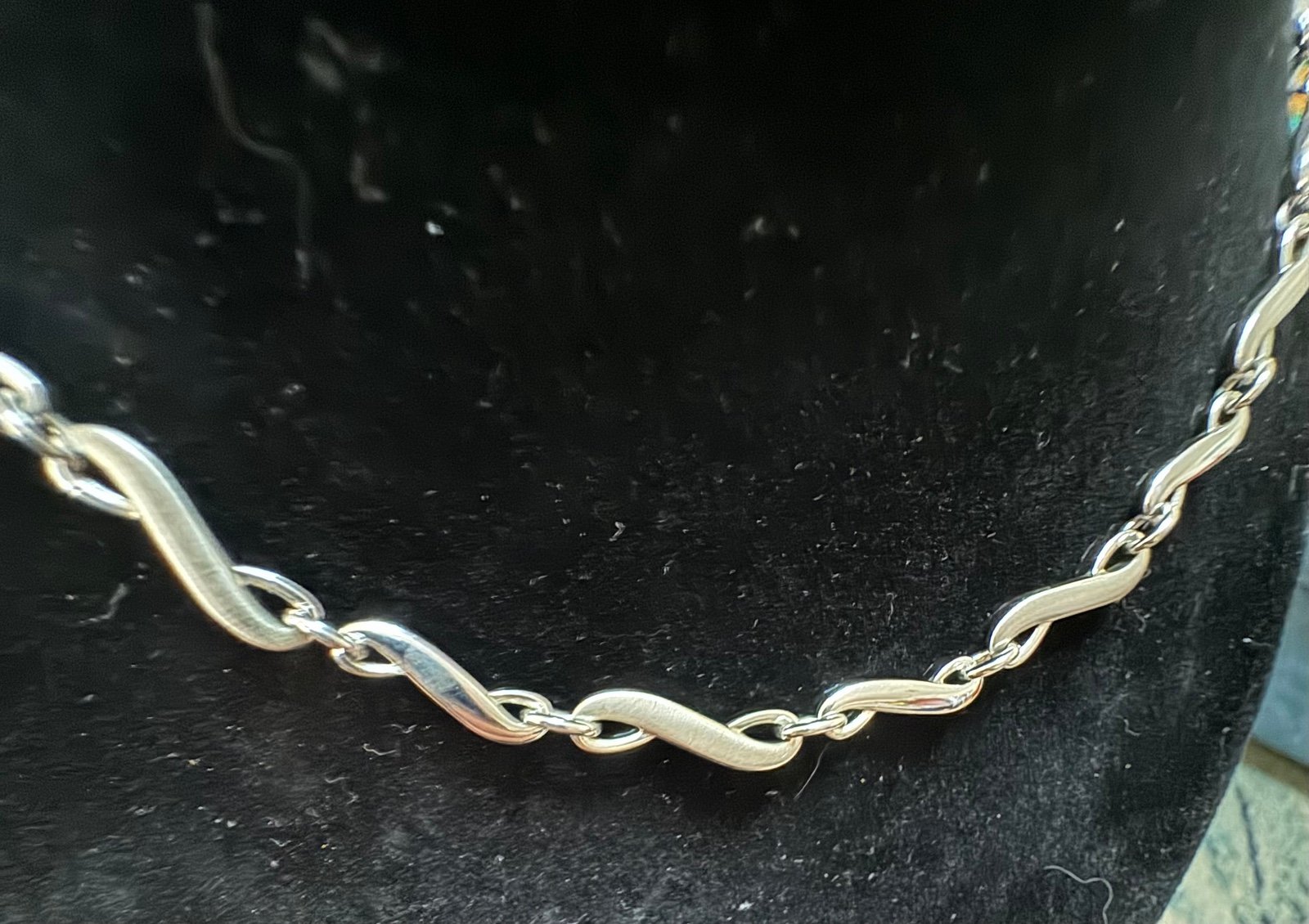 Fossil .925 Sterling Silver Infinity Twist Link Necklace 16”~ 19.89g