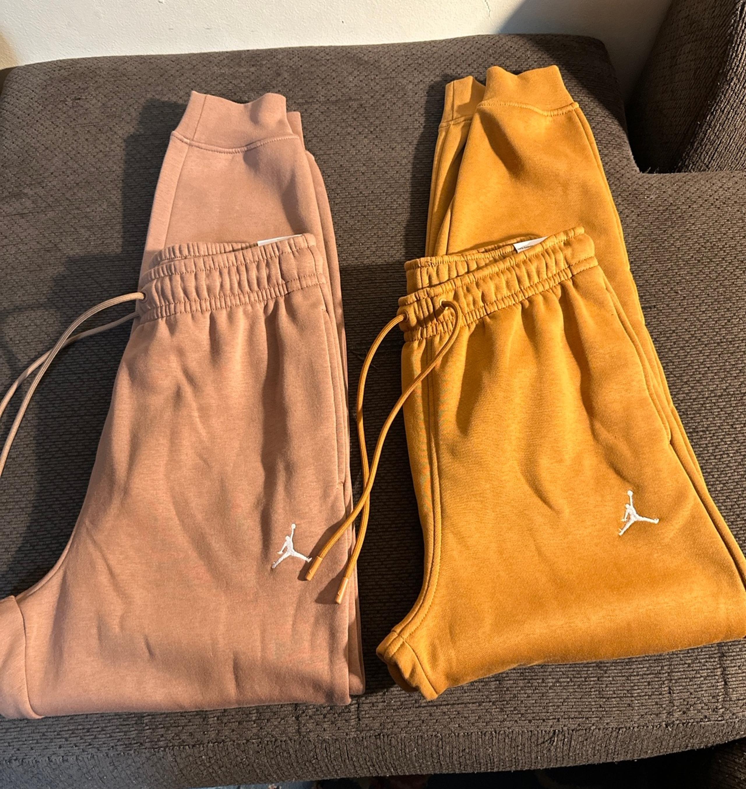 Jordan Joggers Size S
