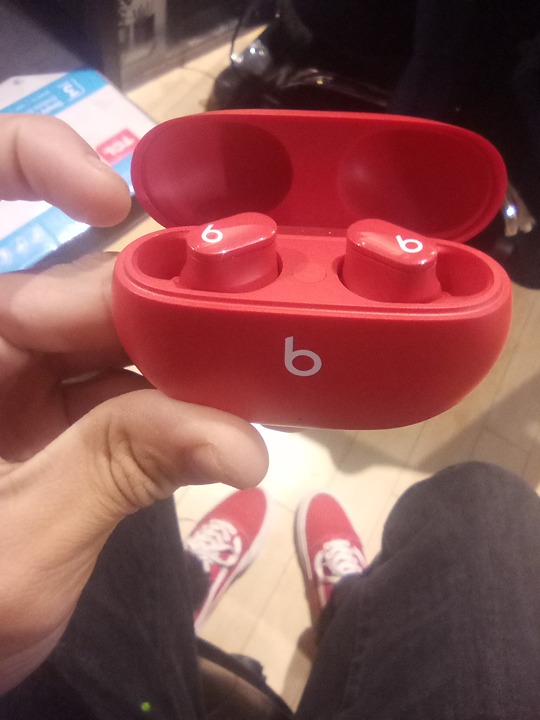 Beats by Dr. Dre Beats Studio Wireless in Gold