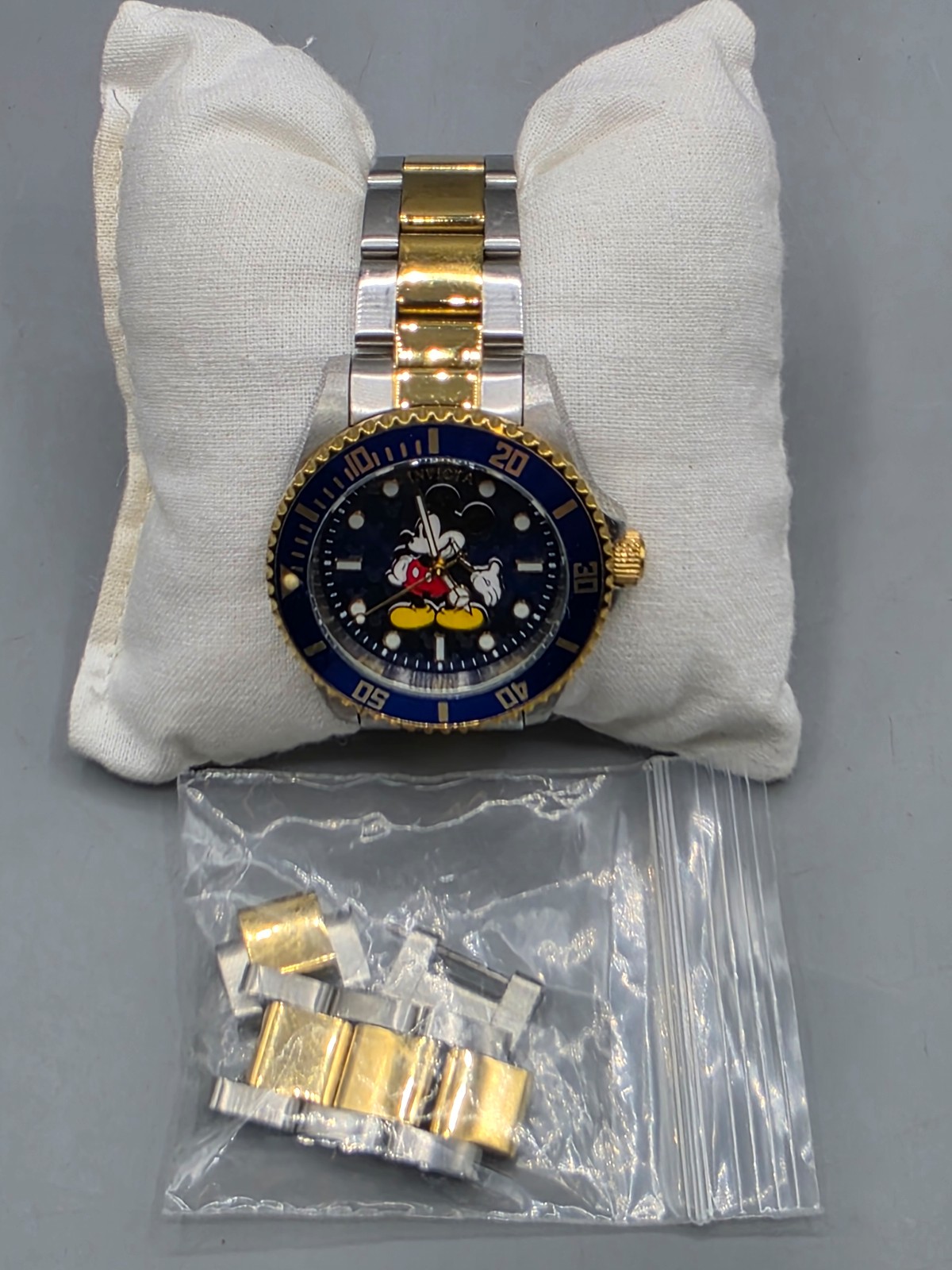 Invicta Disney Mickey Mouse Limited Edition 36mm Lady's Watch Blue Bezel #29674