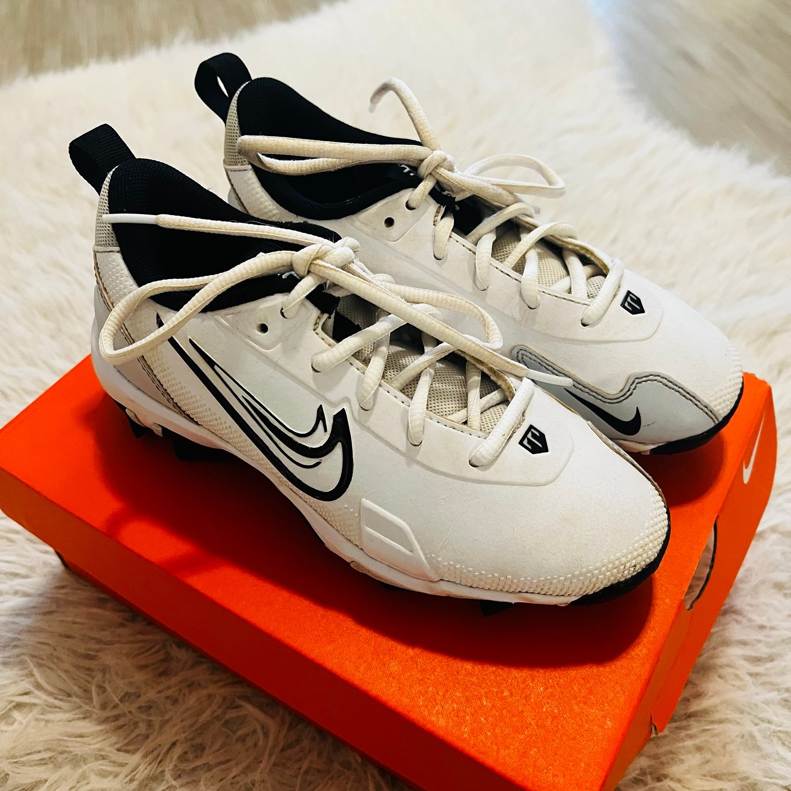 Nike Force Trout 9 keystone BG cleats shoes sneakers for kids 2.5Y black/white