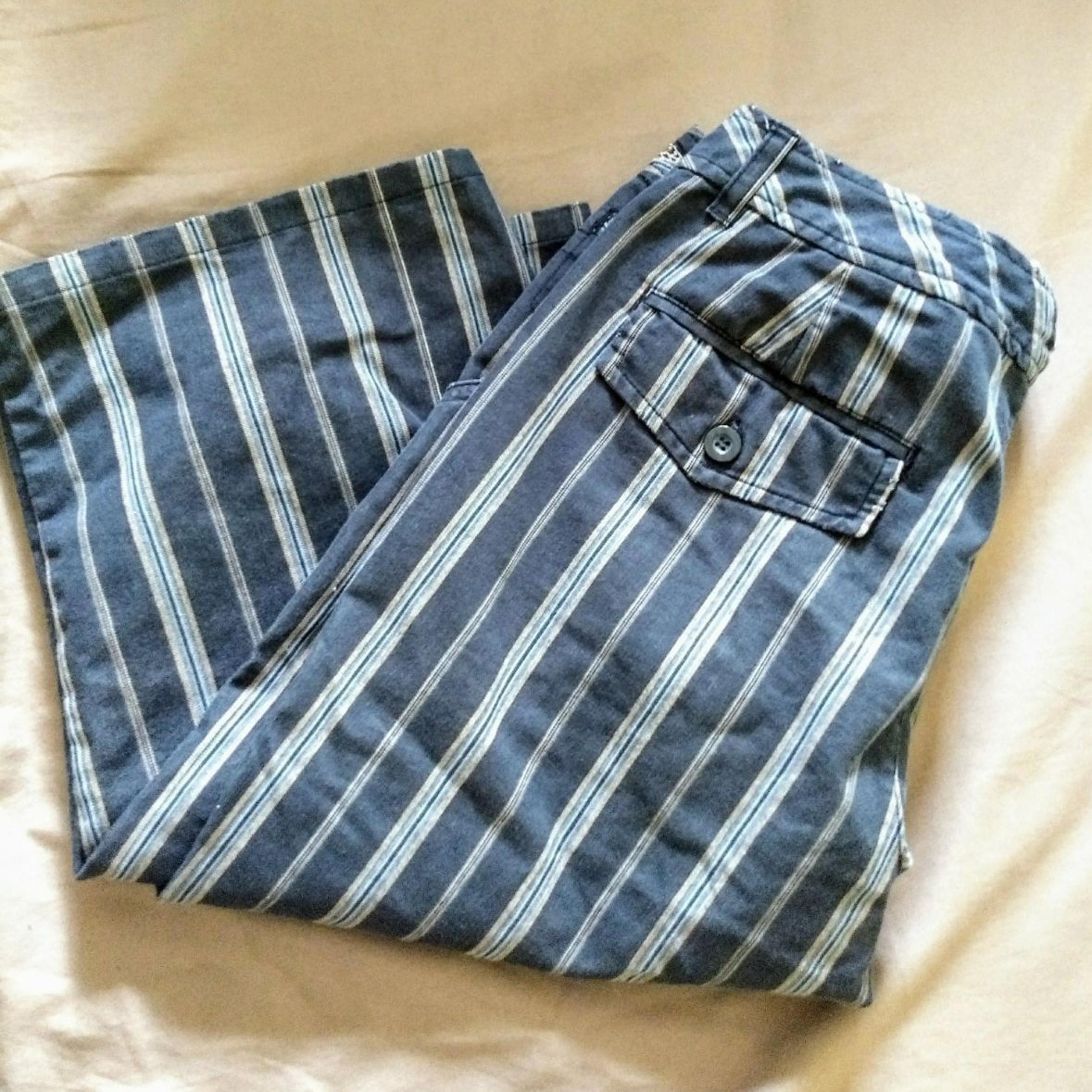 Striped grey knee length shorts