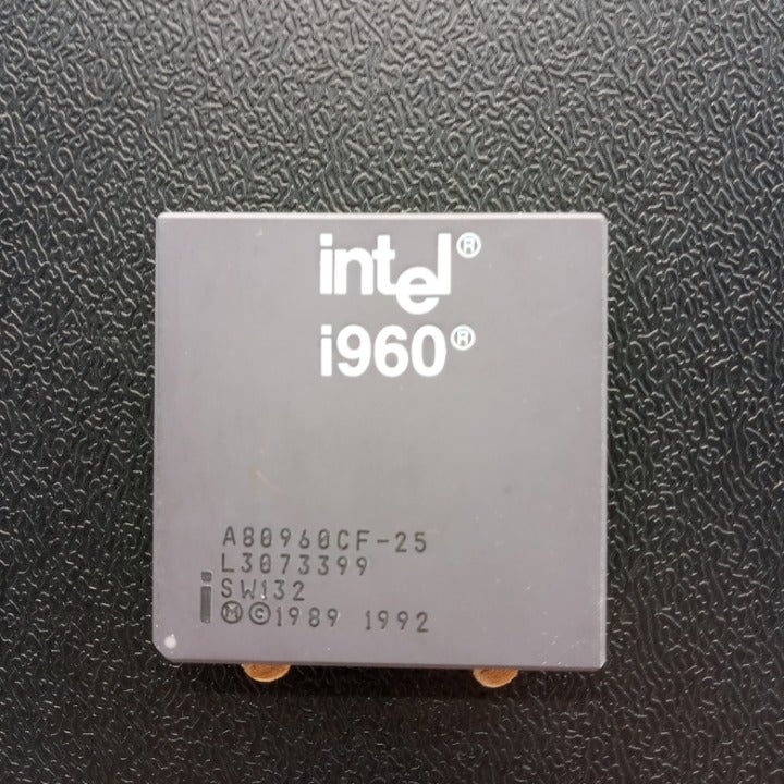 INTEL i960 VINTAGE CPU MICROPROCESSOR GOLD CERAMIC A80960CF25 SOCKET PGA168
