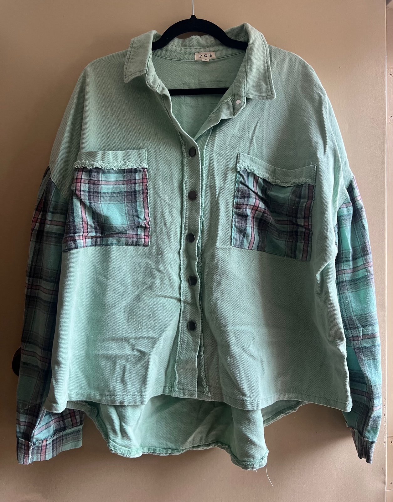 Pol button up women’s shacket