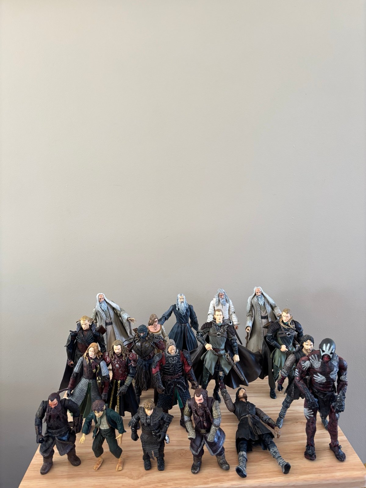 Vintage Lord of The Rings 2000’s Action Figure Lot of 19