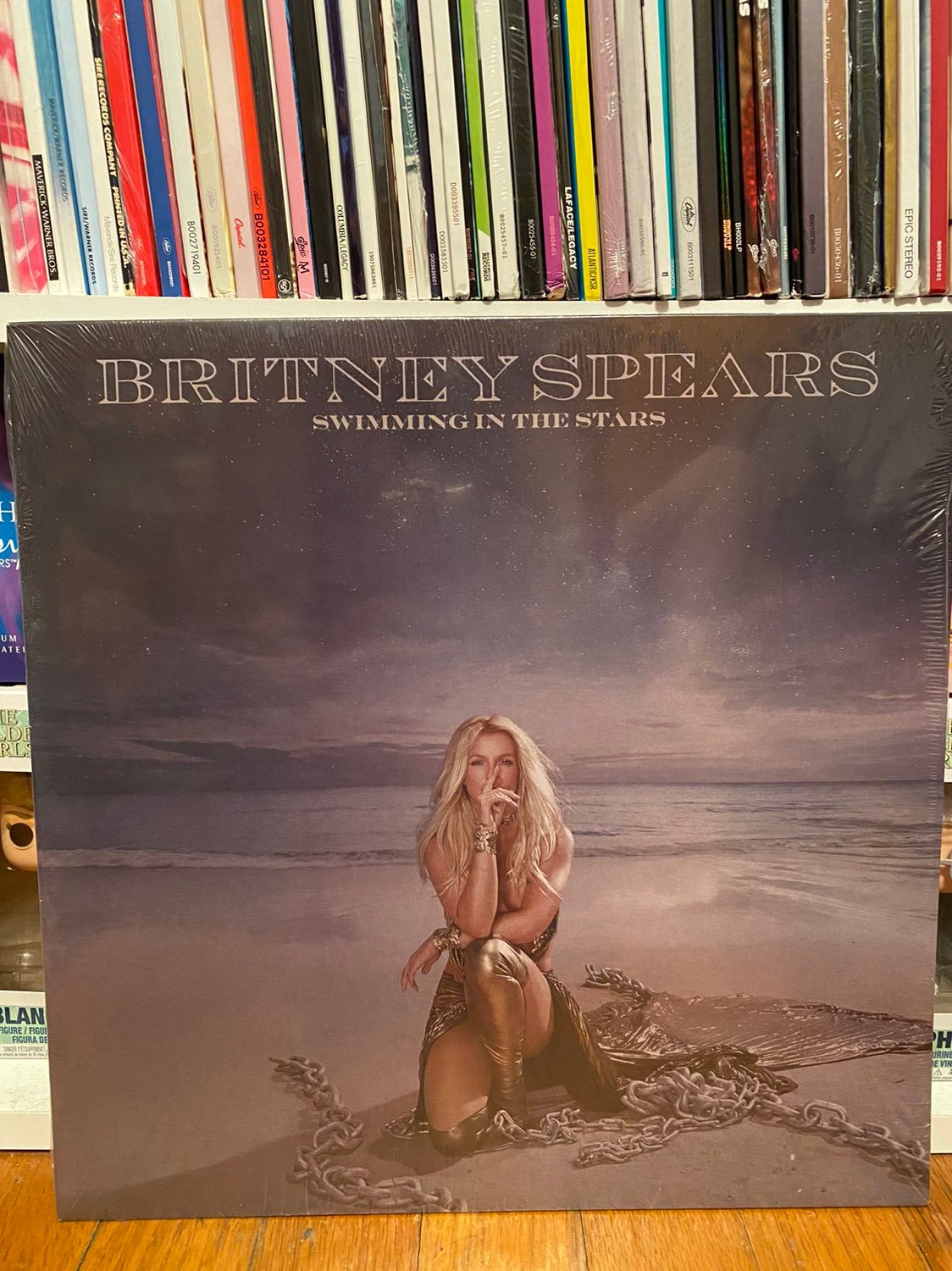 Britney Spears Swimming In The Stars