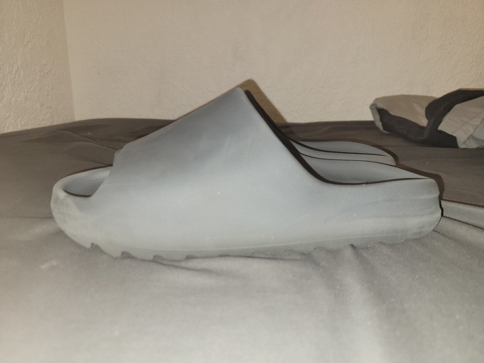 Yeezy slides slate grey
